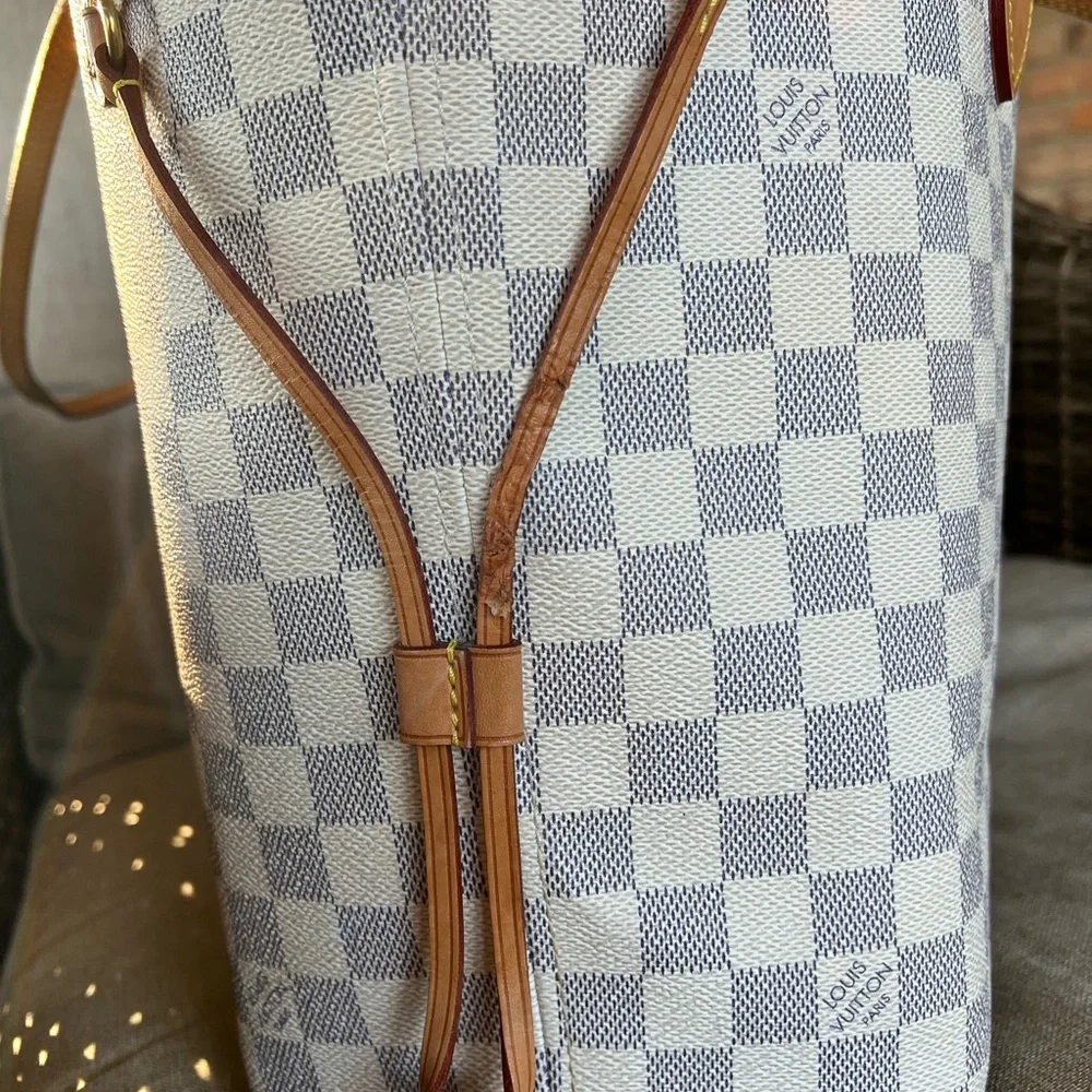 Louis Vuitton Damier Azur Tote with Vachetta Trim - Picture 5 of 16